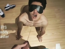 Young Asian boy drinks pee as a gay piss slave